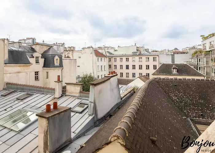Super Central - Marais Luxury One-Bedroom - Free Parking