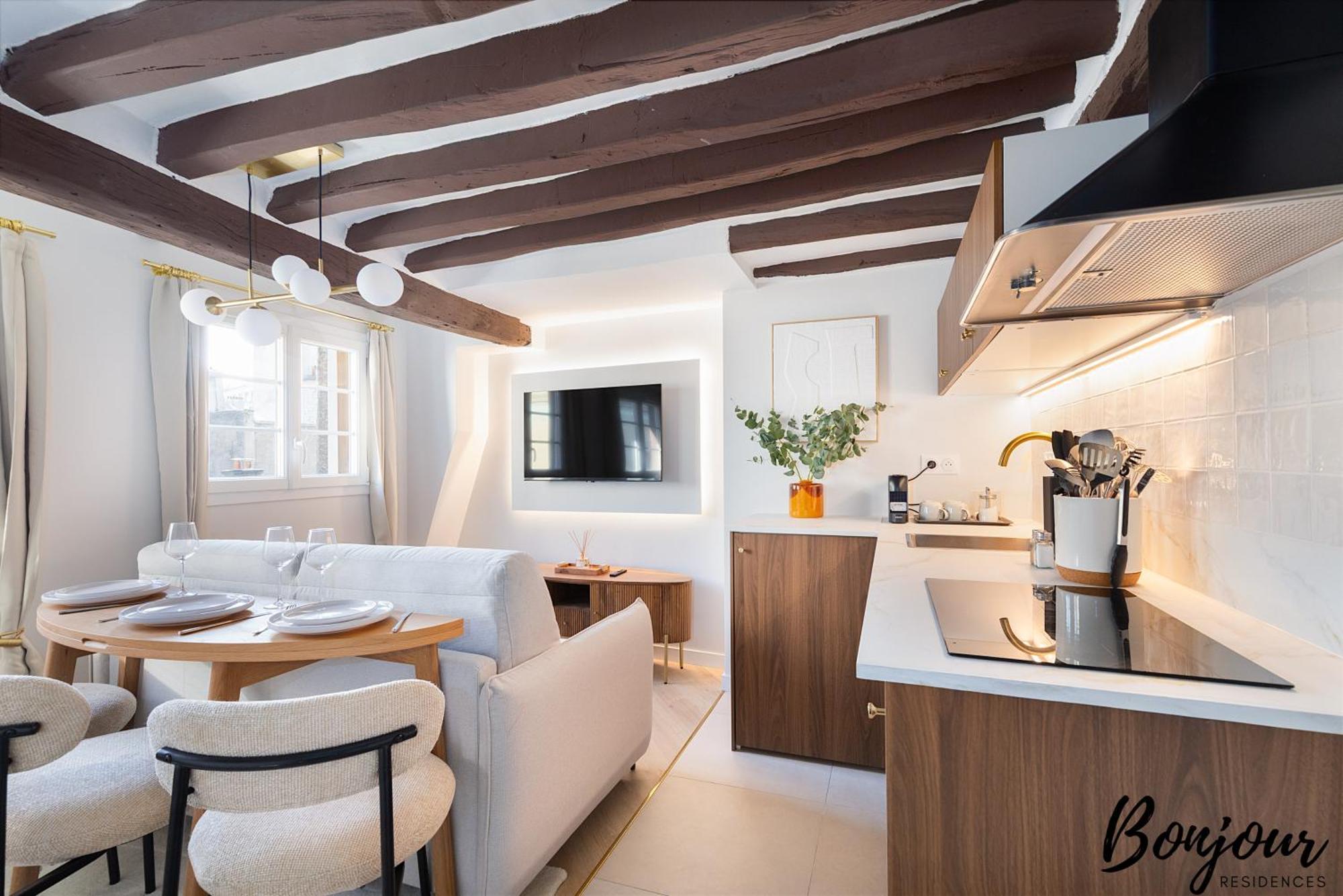 Super - Marais Luxury One-bedroom - Free Parking * Paris
