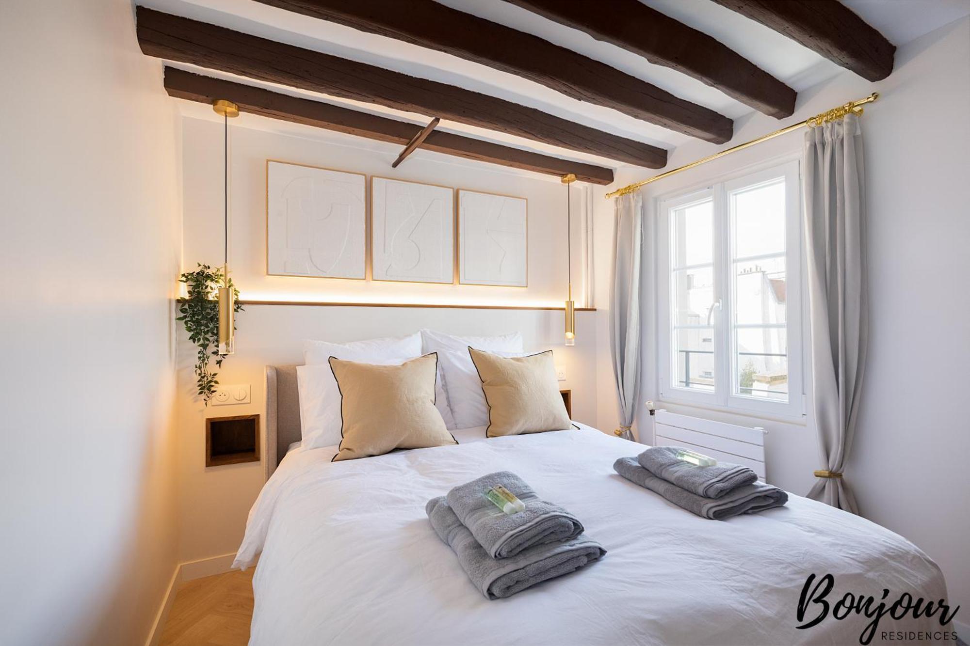 Apartment Super - Marais Luxury One-bedroom - Free Parking Paris