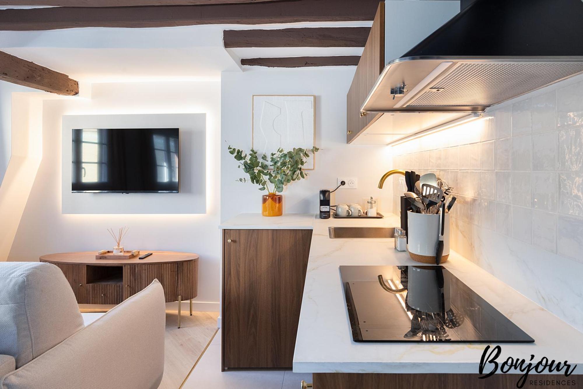 Super Central - Marais Designer One-Bedroom - Free Parking * París