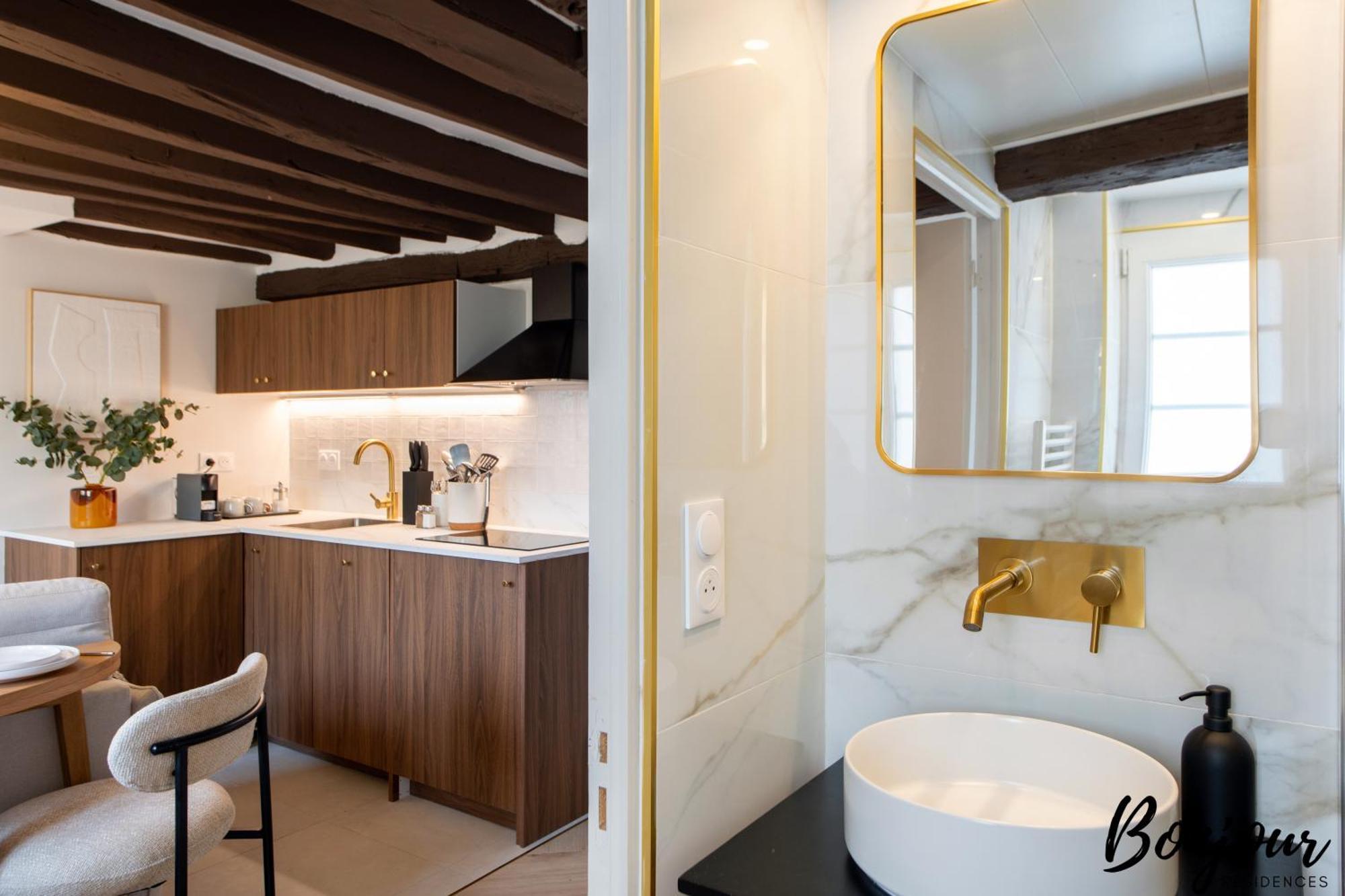 Super Central - Marais Designer One-Bedroom - Free Parking París