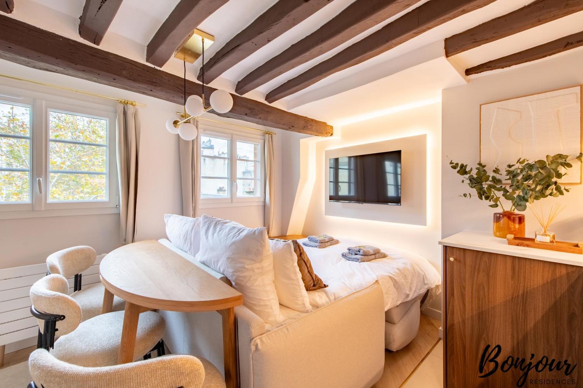 Super Central - Marais Designer One-Bedroom - Free Parking