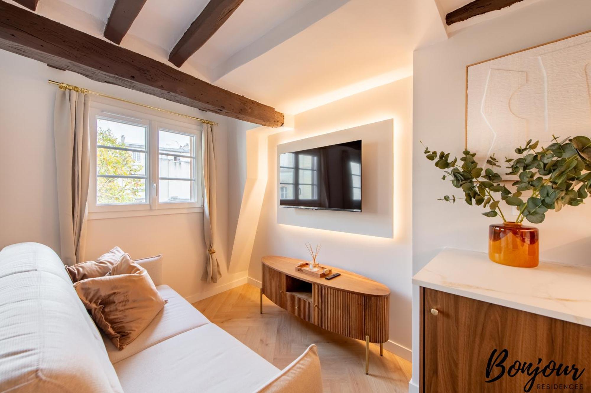 Super Central - Marais Designer One-Bedroom - Free Parking Apartamento *